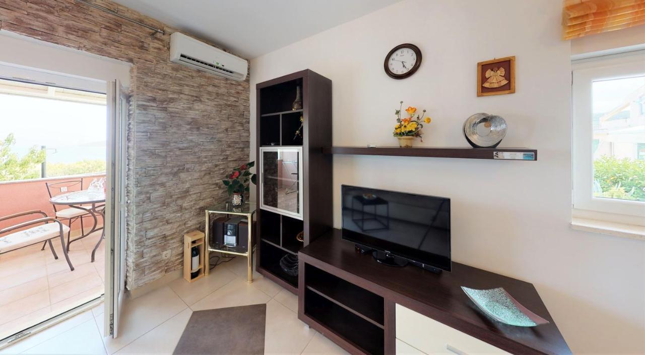 Apartments Silva Slatine Exterior foto