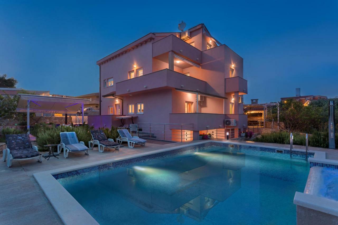 Apartments Silva Slatine Exterior foto